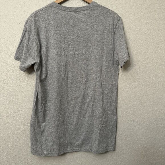 Disney Womens Mickey Mouse Santa Claus Hat Christmas Shirt New Large - Picture 2 of 6